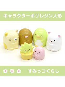 Sumikko Gurashi Polyresin Collectible Figure มี 6 แบบ เป็นตุ๊กตาทำจากเรซิ่นตัวเล็ก มีน้ำหนัก ไว้ตั้งโชว์หรือสะสมเป็นชุดได้ สูงประมาณ 3.2 ซม.