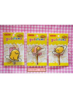 พวงกุญแจ แบบครอบหัวกุญแจได้ ทำจาก pvc ขนาด 5 x 5 x 1 ซม. ของใหม่แต่ตรงที่เป็นสีใส ๆ ขุ่นแล้ว เลือกแบบด้านใน