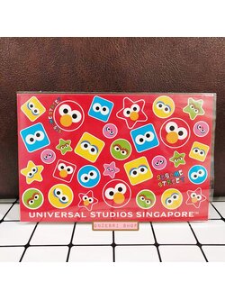 Sesame Street Postcard from Universal Studios Singapore ลายสีแดง (ใบนี้ตรงด้านหลังจะมีรอยหน่อยนะคะ เป็นมาตั้งแต่แรกแล้ว)