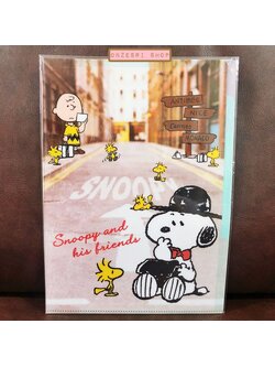 แฟ้ม A4 ลาย Peanuts - Snoopy and his Friends (Road) แยกใส่เอกสารได้ 5 ช่อง