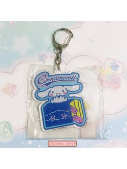 พวงกุญแจอะคริลิคแบบห่วงใหญ่จาก Sanrio ลาย Cinnamoroll Travel ขนาดสูง 7 ซม. ไม่รวมสาย