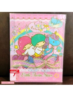 แฟ้ม A4 Little Twin Stars Pocket ด้านในเป็น pocket ใส่เอกสารได้สองด้านซ้ายขวา ด้านหน้ามีช่องเป็นซองไว้ใส่ของได้