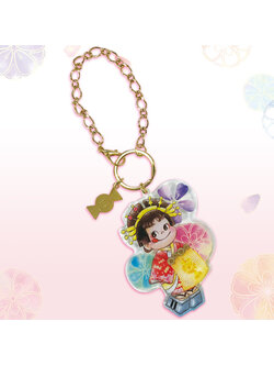 พวงกุญแจอะคริลิค Fujiya Milky Peko Kabuki (Japan Limited) เป็นแบบโซ่ห้อยกระเป๋า ทำเป็นพวงกุญแจได้ ขนาดวัดเฉพาะตัวเปโกะ 8 ซม.