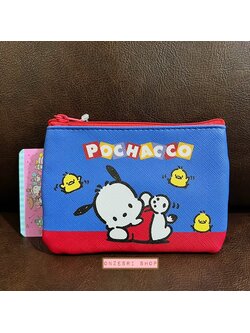 กระเป๋า Sanrio Characters Retro Collection Pouch & Tissue Case แบบ Pochacco ด้านหลังใส่ทิชชู่ได้ มีซิปปิดเปิด ขนาด 13 x 9.5 x 0.7 ซม. ทำจาก PVC