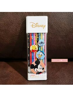 Set ไส้ปากกา Zebra Sarasa Select แบบ Limited ลาย Disney ในเซ็ตมี 10 ไส้ เป็นไส้แบบมีลาย บรรจุในกล่อง หัว 0.4 Black, Red, Blue, Pink, Orange, Blue Green หัว 0.5 Gold, Shiny Blue, Shiny Pink