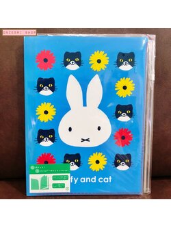 แฟ้ม A4 ลาย Miffy and cat สีน้ำเงิน แยกใส่เอกสารได้ 6 ช่อง + 1 ช่องซิปด้านหลัง