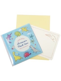 Petit Bonheur Mask Case & Card from Japan การ์ดพร้อมซองพลาสติกใส่มาสก์ แบบ Dinosaur สีฟ้า มาพร้อมซอง ใช้เป็นของขวัญได้ ขนาดการ์ด 12 x 9 ซม. / ขนาดซองใส่มาสก์ 20.5 x 11 ซม. (วัดแบบกางออก)