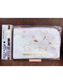 กระเป๋าใส่หน้ากากอนามัย Sanrio Always Good Friends Mask Pouch กันน้ำได้ ใส่ของเล็กน้อยได้ ด้านในมีผ้าที่ทำจากวัสดุช่วยป้องกันแบคทีเรีย ขนาด 20 x 13 x 1.5 ซม.
