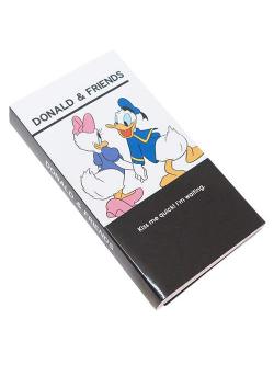 Slim Book Marker จาก Disney Japan แบบ Donald & Friends ใช้คั่นหน้าหรือแปะเขียนข้อความได้ มีกาวด้านหลัง ขนาดเล่มเมื่อกางออก 21.5 x 9.3 ซม. มี 12 ลายด้านใน รวม 180 แผ่น