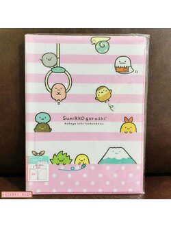แฟ้ม A4 Sumikko Gurashi สีชมพูลายทาง ด้านในใส่เอกสารได้สองด้านซ้ายขวา เป็นแบบ pocket ใส่ได้ 10 ช่อง