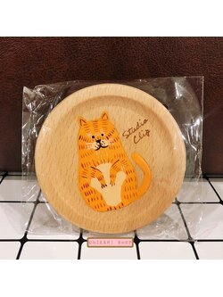 ที่รองแก้ว Studio Clip Wooden Coaster ลายแมว จากร้าน Studio Clip Japan ขนาดเส้นผ่านศูนย์กลาง 9 ซม. ตรงลายเป็นลายวาดน่ารักมาก