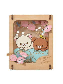Paper Theatre Wood Style แบบ Korilakkuma meets Chairoikoguma ฉากประกอบเองเล็ก ๆ แบบ DIY วัสดุเป็นไม้กับกระดาษแข็ง ประกอบเสร็จนำไปตั้งโชว์ได้ น่ารักมาก ด้านในมีคู่มือภาษาอังกฤษให้
