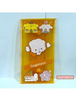 กระเป๋า Sanrio Clear Pen Pouch แบบ Cogimyun สีส้ม ขนาด 10.8 x 21.5 ซม. เป็นพลาสติกแข็ง มีกระดุมปิดเปิด ใส่เครื่องเขียนได้