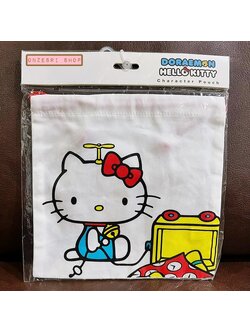 กระเป๋ารูดเชือก Doraemon meets Hello kitty ขนาด 20 x 20 ซม.