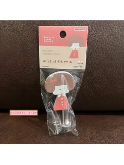ตะขอแม่เหล็ก mizutama Wooden Magnet Hook แบบ Girl ใช้แขวนของได้ ทำจากไม้ ด้านหลังเป็นแม่เหล็ก ขนาด 3.8 x 5 x 2.5 ซม.