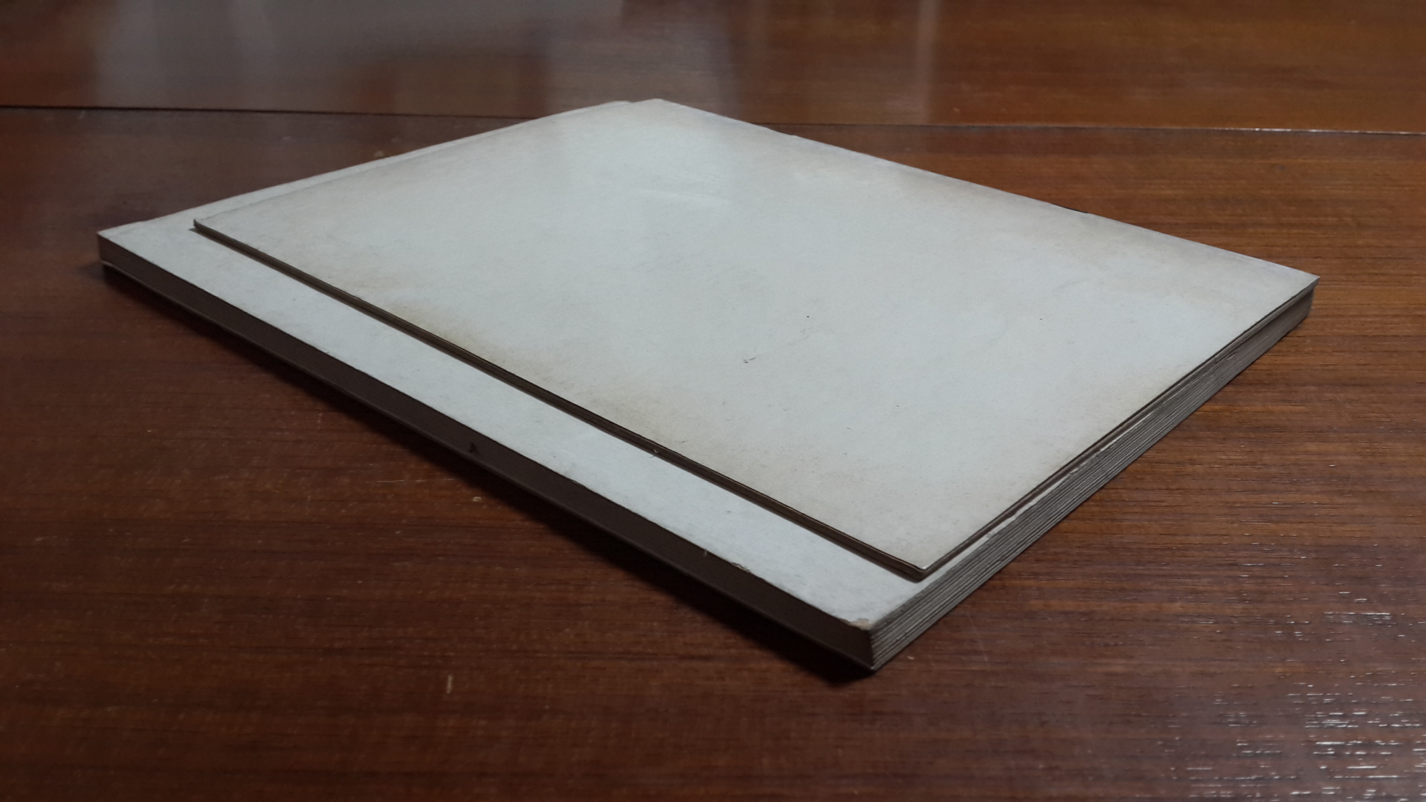 อนุสรณ์พระราชทานเพลิงศพ คุณหญิงลมุน บุรกรรมโกวิท (2 เล่ม)