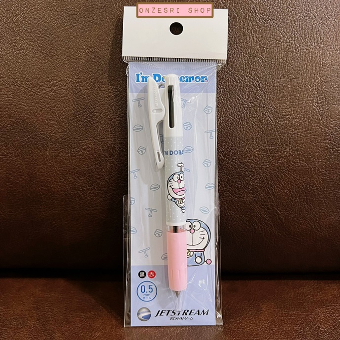 ปากกา Jetstream 0.5 ลาย I'm Doraemon หมึกมี 2 สี แดง ดำ ตรงที่เสียบเป็นแบบคลิป ติดแน่น