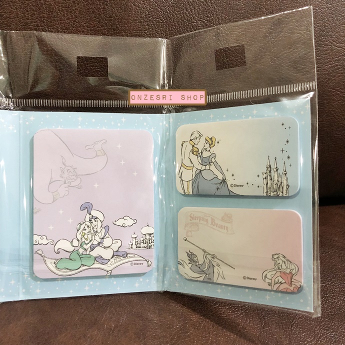 กระดาษโน้ตมีกาว Delfino Sticky Note แบบเล่ม ลาย Disney Princess เล่มสีม่วง ใช้คั่นหน้าหรือแปะเขียนข้อความได้ มีกาวด้านหลัง มี Sticker ที่สามารถทำเป็น index ได้ด้วย ขนาด 9 x 7 x 1 ซม. มีลายด้านใน 13 ลาย รวม 260 แผ่น