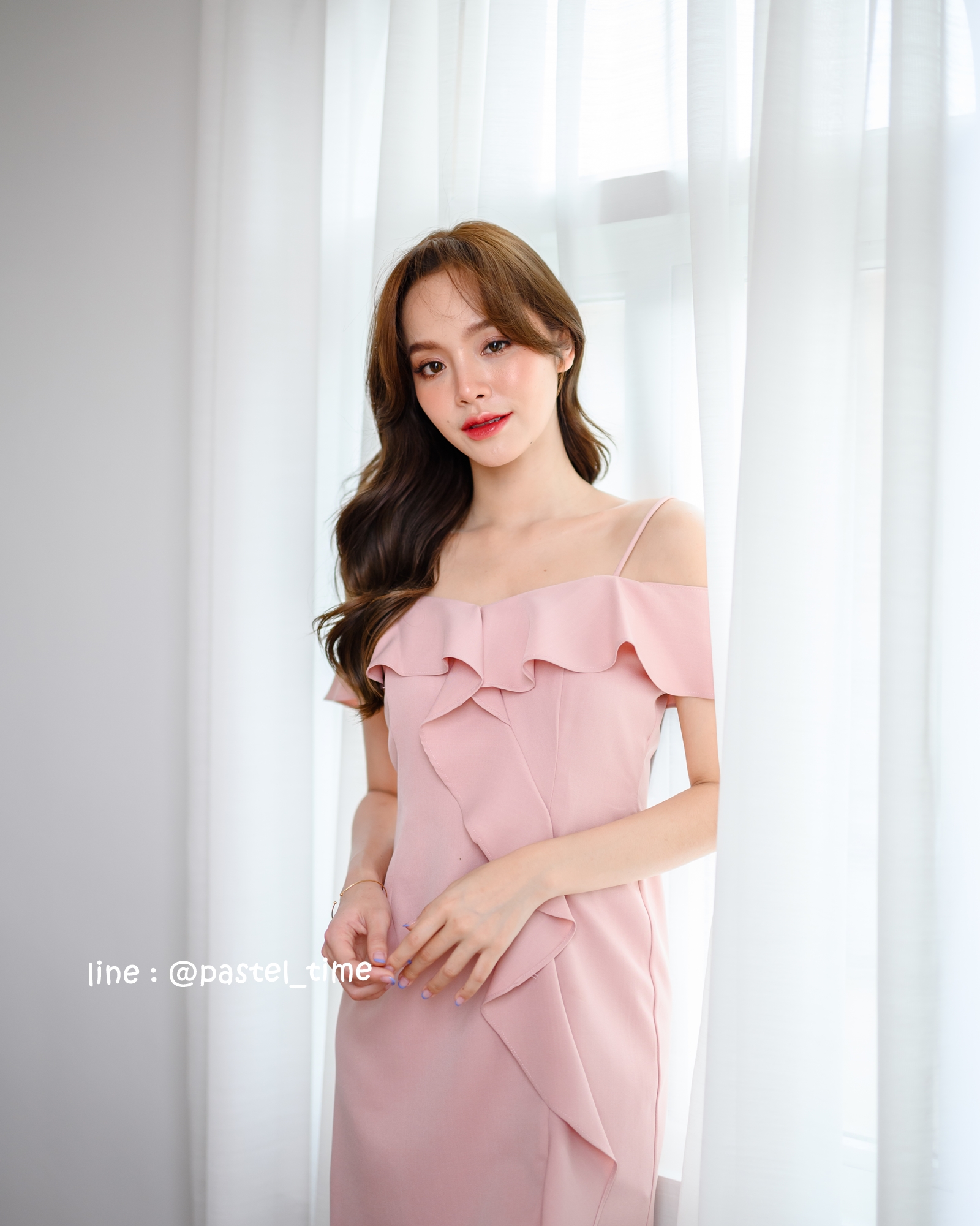 Kathy Off Shoulder Dress - สีชมพู **มีแต่S**