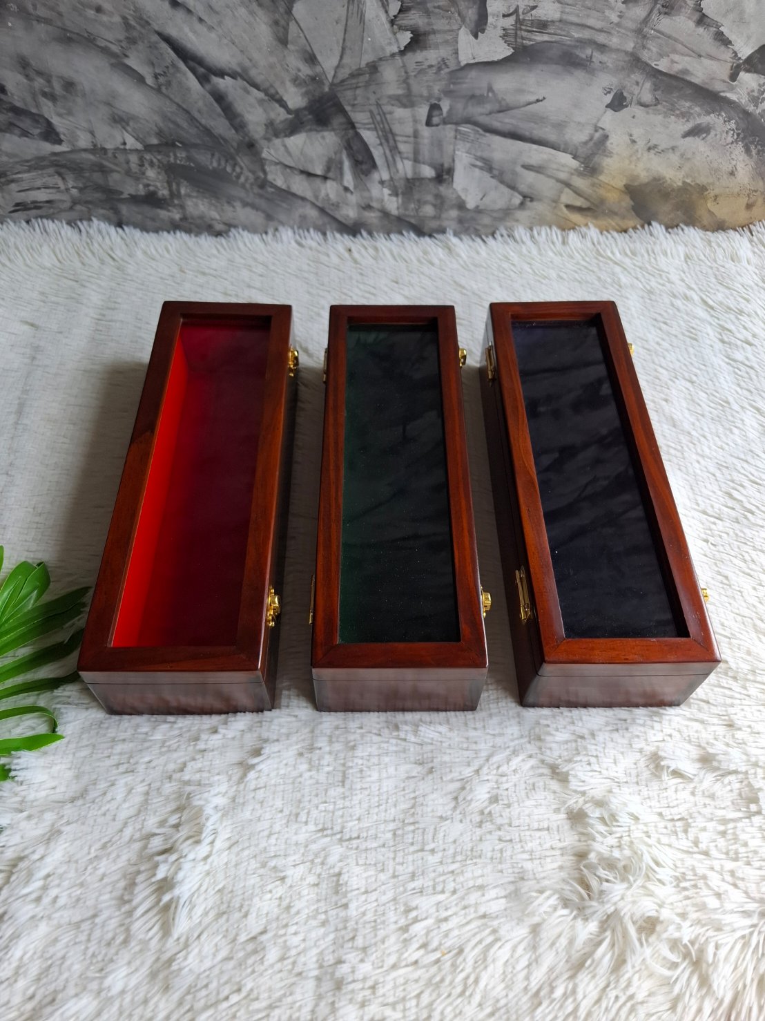 กล่องไม้ฝาล็อคกระจก