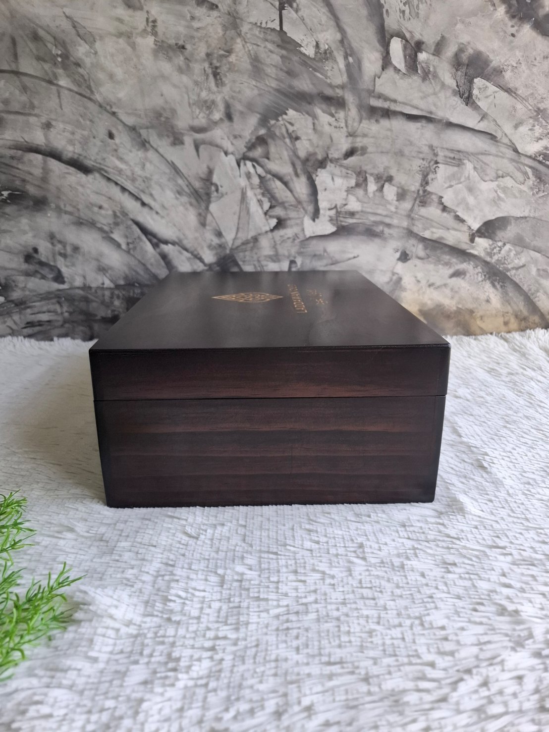 กล่องไม้สนแบบฝาล็อค