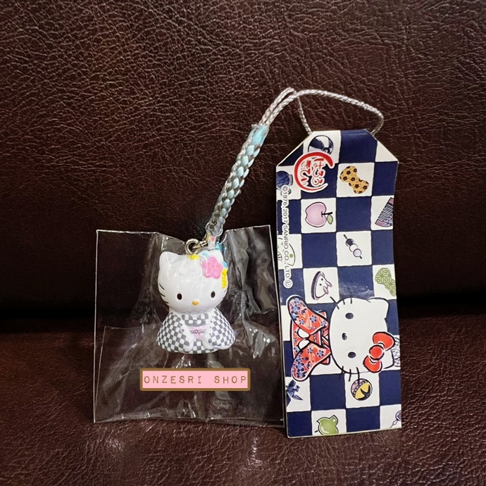 ที่ห้อยมือถือ / พวงกุญแจ Hello Kitty Ichimatsu (Limited) มี 3 แบบให้เลือก