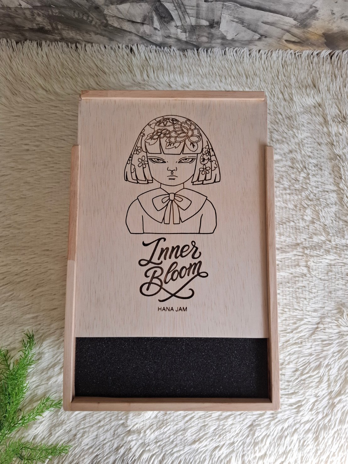 กล่องไม้ใส่โมเดล