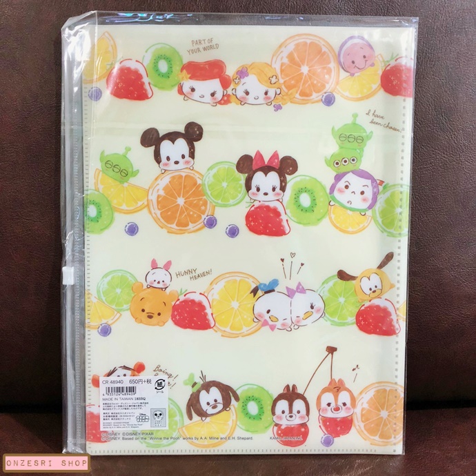 แฟ้ม A4 ลาย Disney Tsum Tsum (Fruity) แยกใส่เอกสารได้ 6 ช่อง + 1 ช่องซิปด้านหลัง
