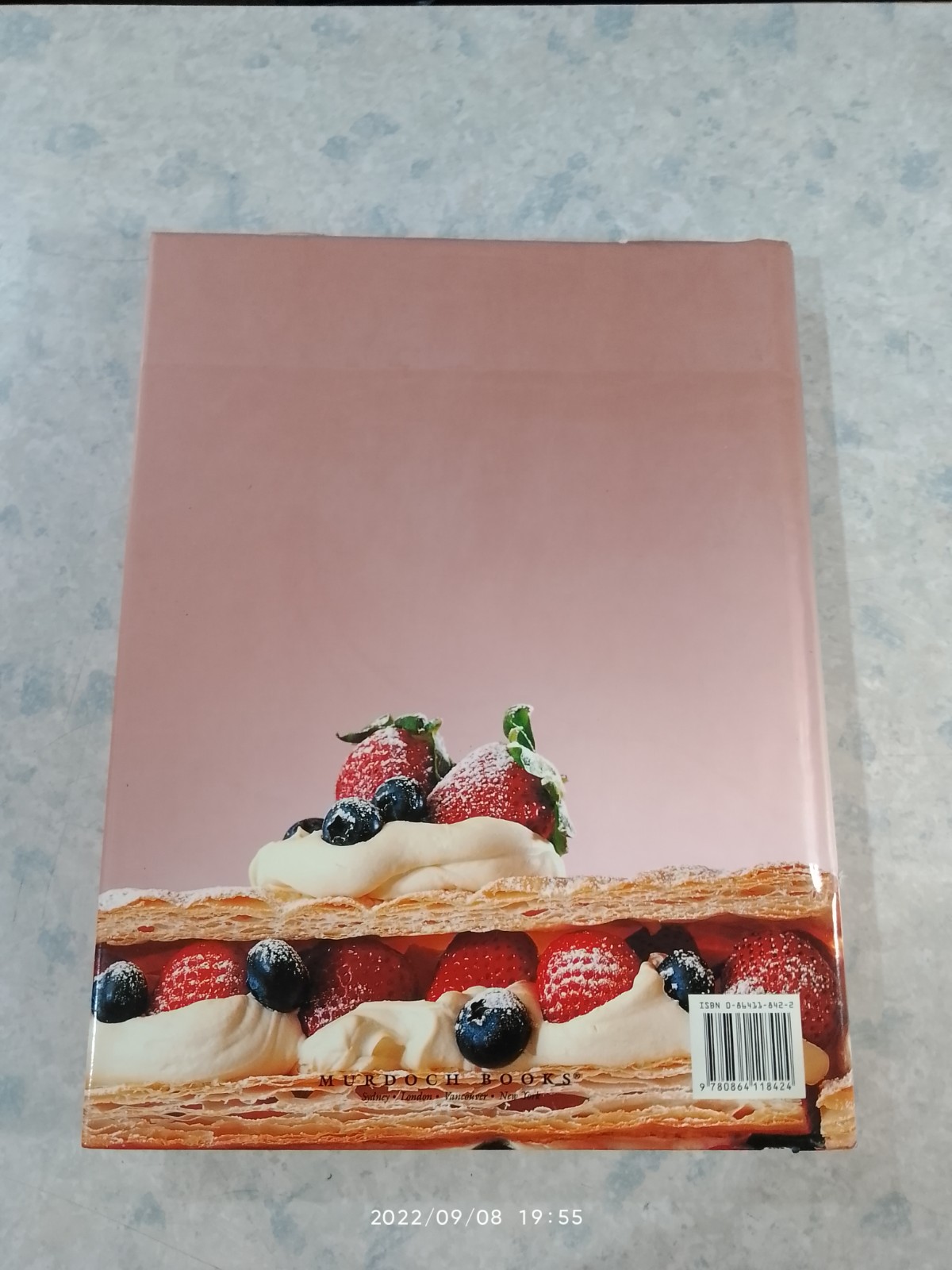 THE ESSENTIAL DESSERT COOKBOOK