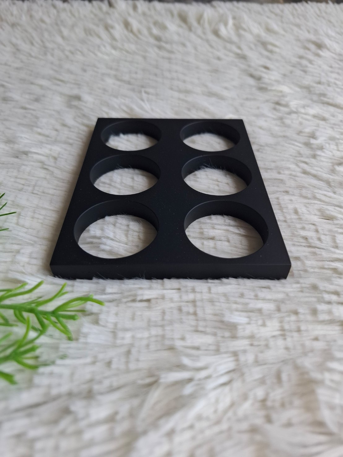 แท่นไม้ใส่ตลับกาแฟ