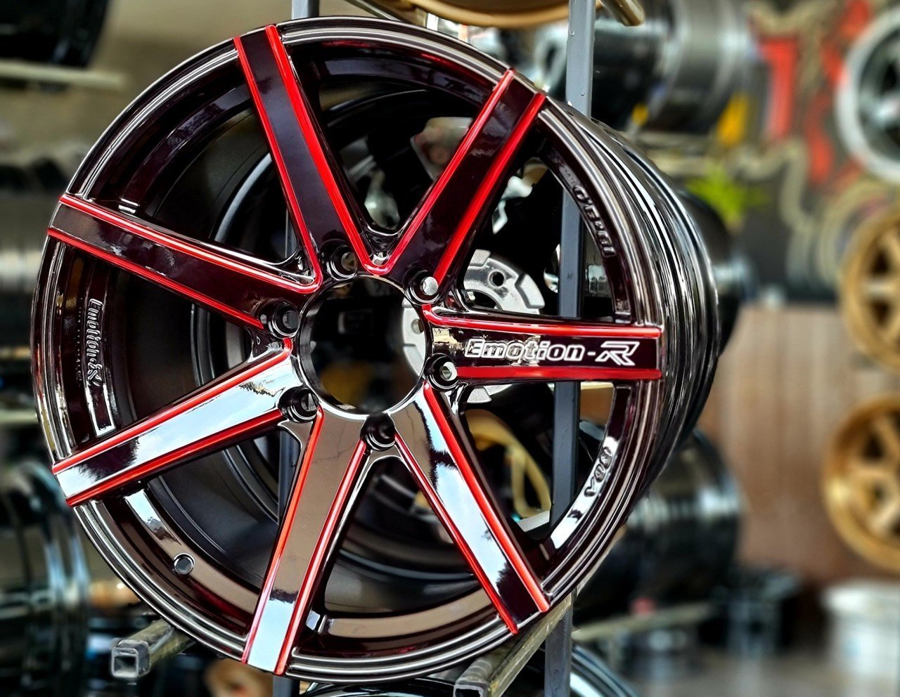 ล้อ emotion R V08 ขอบ 18" 6H139.7