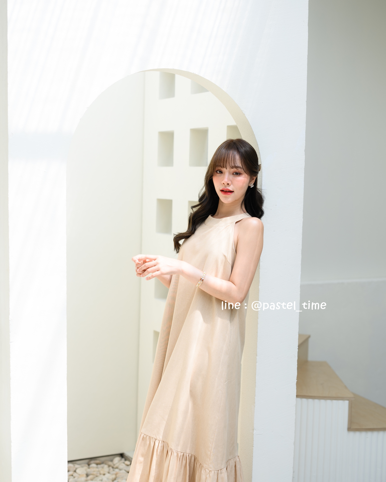 Clio Vest Linen Maxi dress - สีเบจ