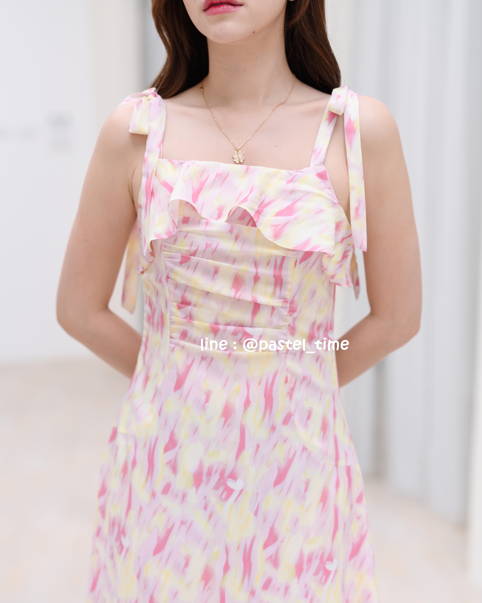 Love in a mist Maxi dress – ลายสีน้ำโทนสีชมพู