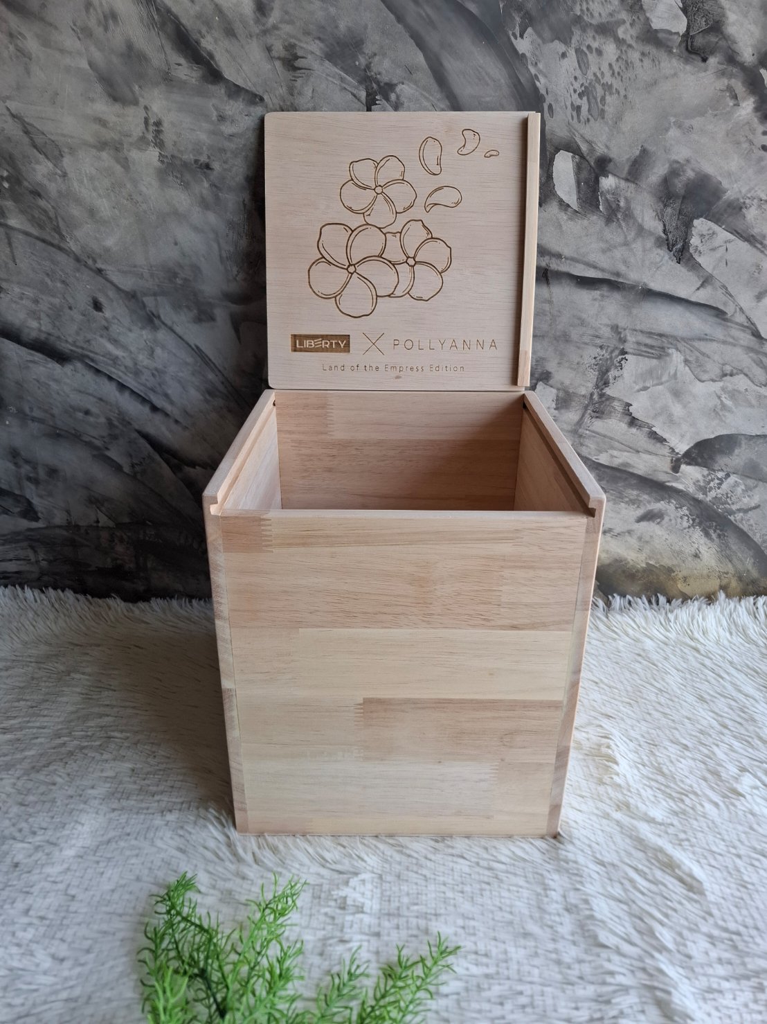 กล่องไม้ฝาสไลด์