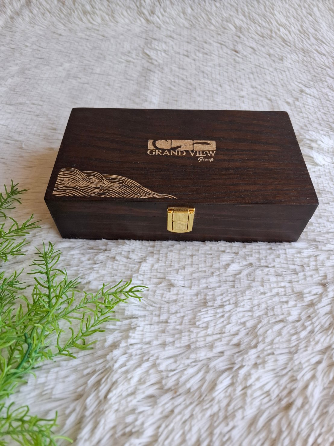 กล่องไม้ฝาล็อค