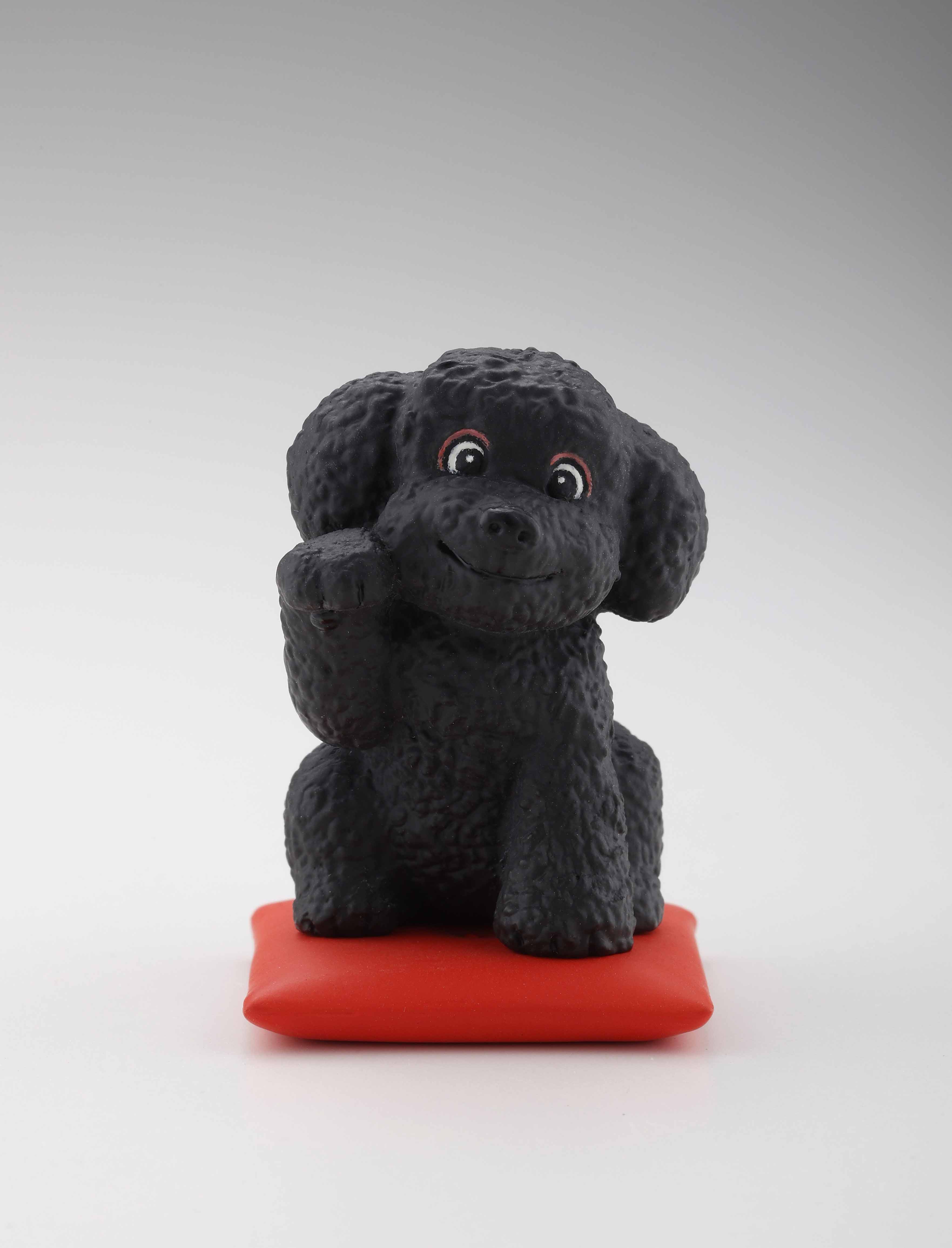 โมเดลหมากวักนำโชค Maneki Inu พร้อมแท่นวาง แบบพูเดิ้ลทอย สีดำ (สำเร็จทุกสิ่ง) สูงประมาณ 4-4.5 ซม.