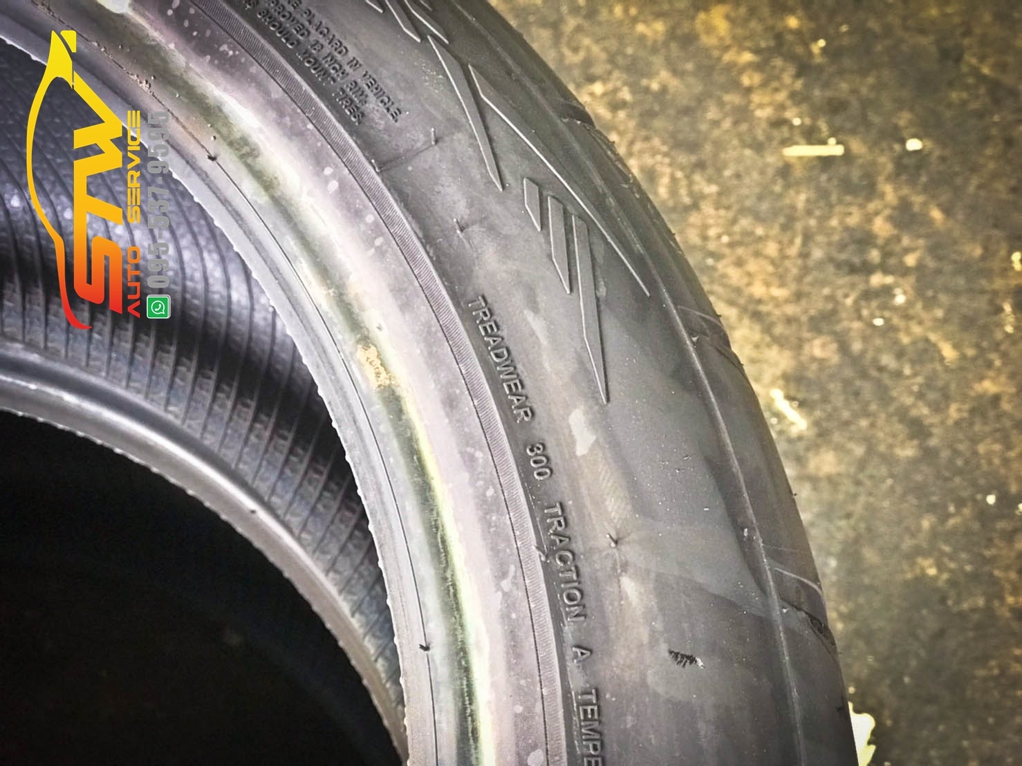 ยาง SUMAXX max speed r1 235/40R18 ปี20 (จำนวน2เส้น)