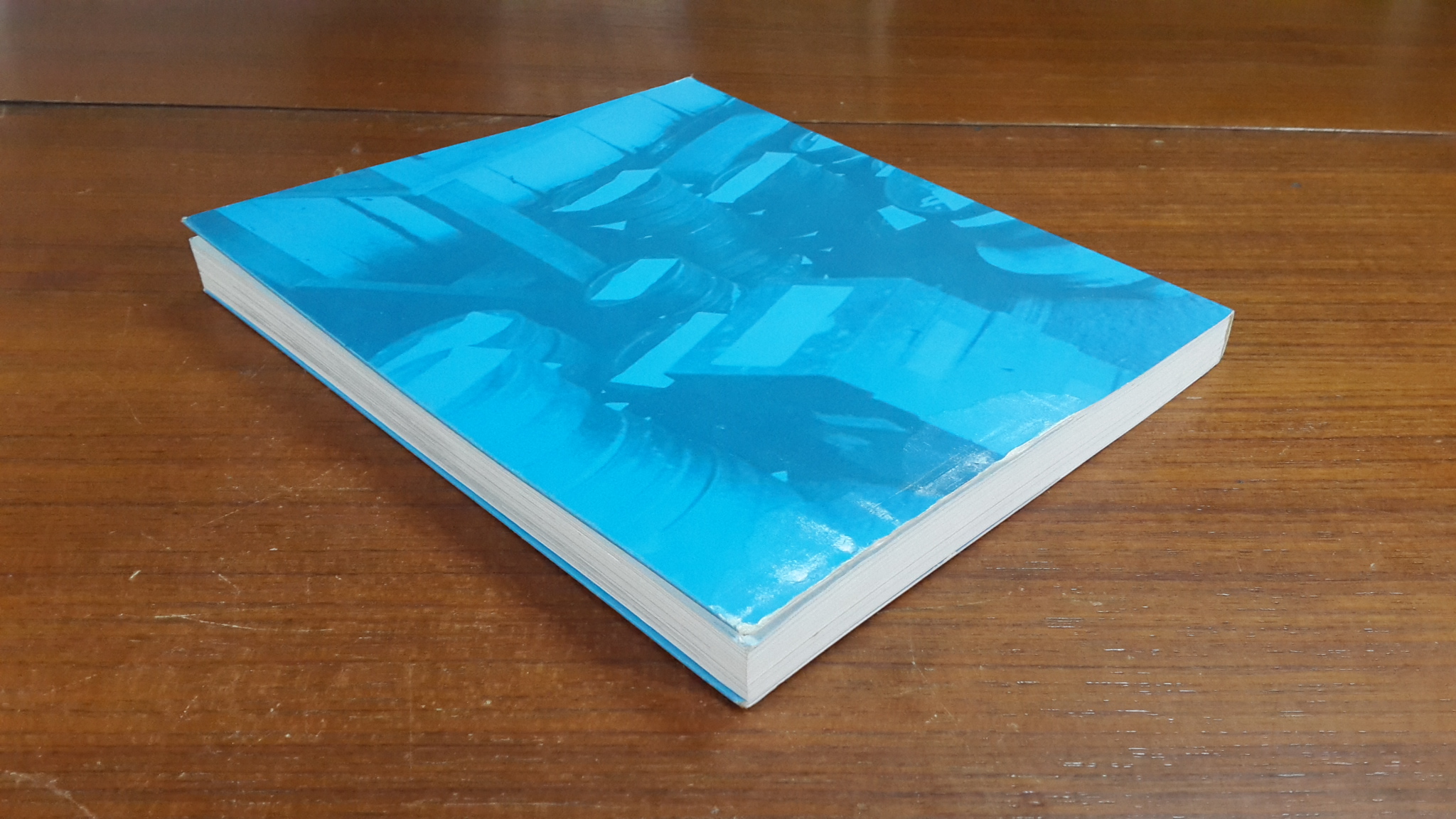 ปูม ๒๕ ปี หอภาพยนตร์แห่งชาติ (๒๕๒๗ - ๒๕๕๒) (มีรอยโดนน้ำ)