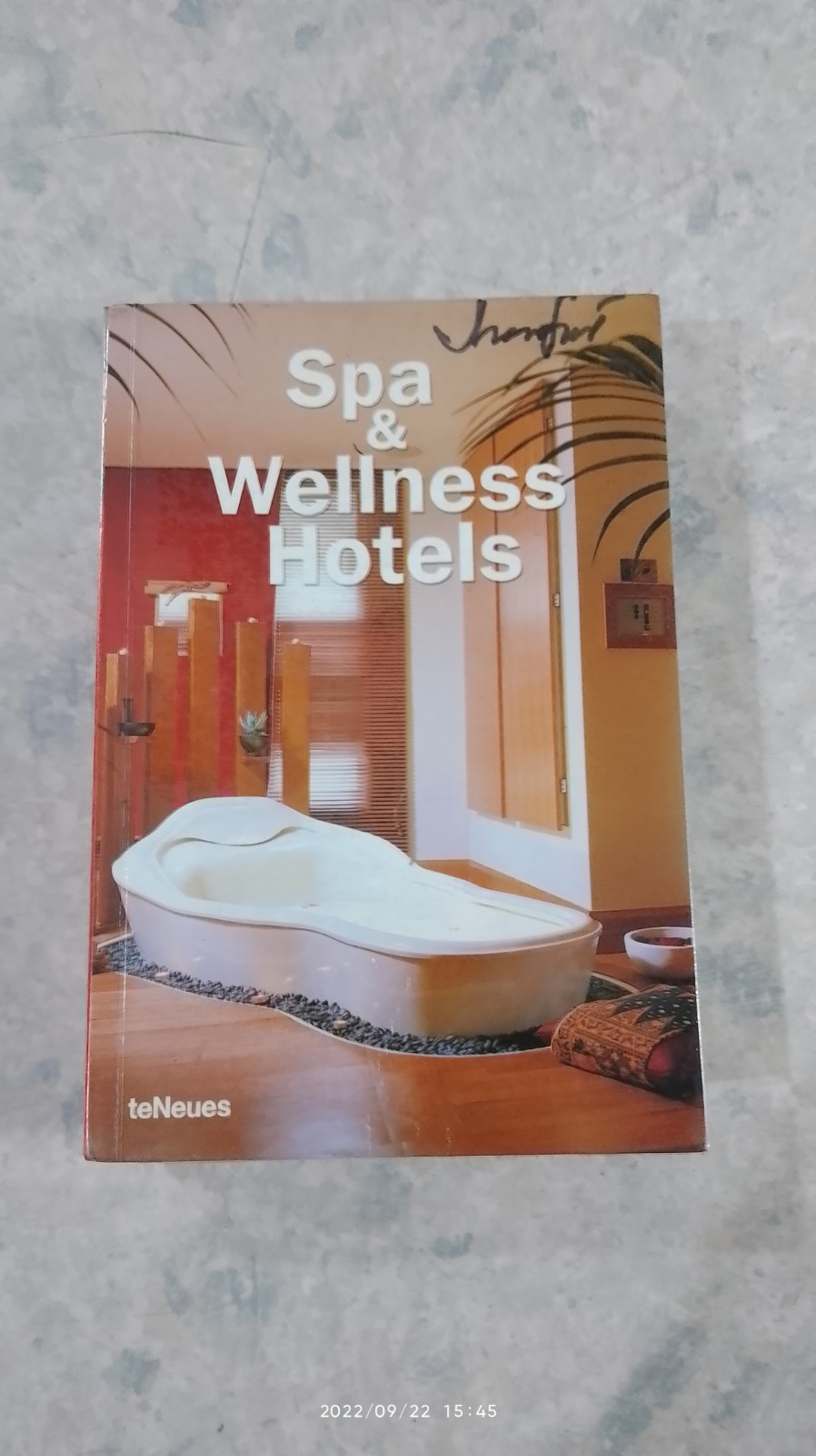 Spa & Wellness Hotels : teNeues