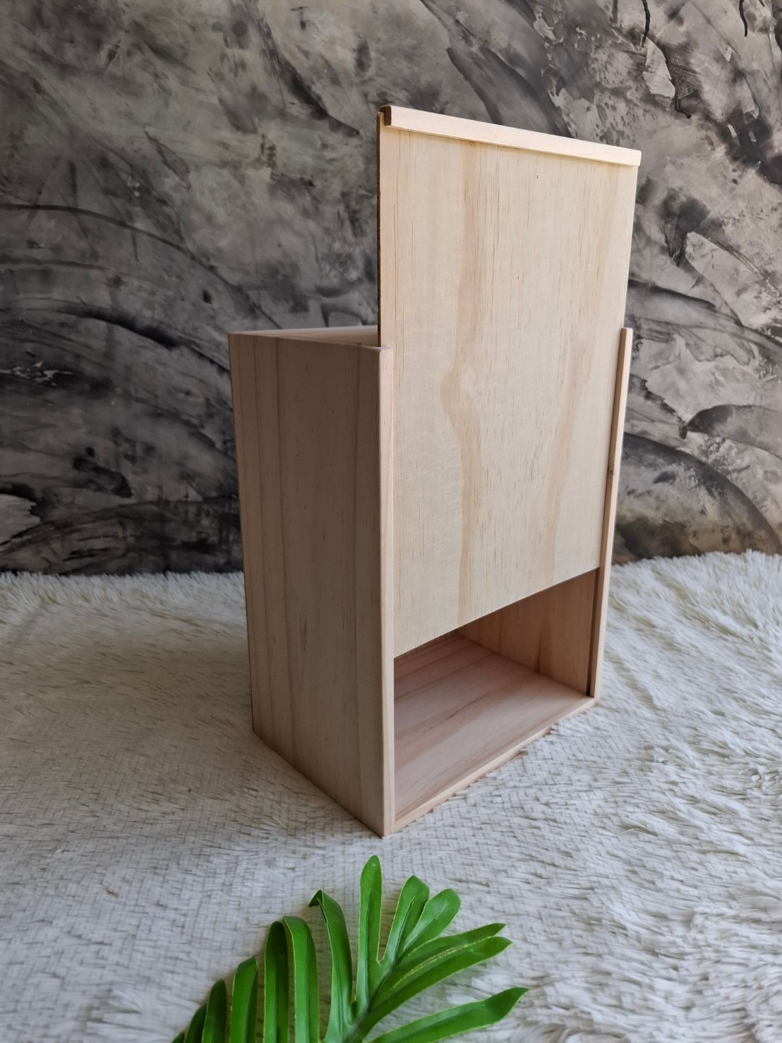 กล่องไม้สนฝาสไลด์