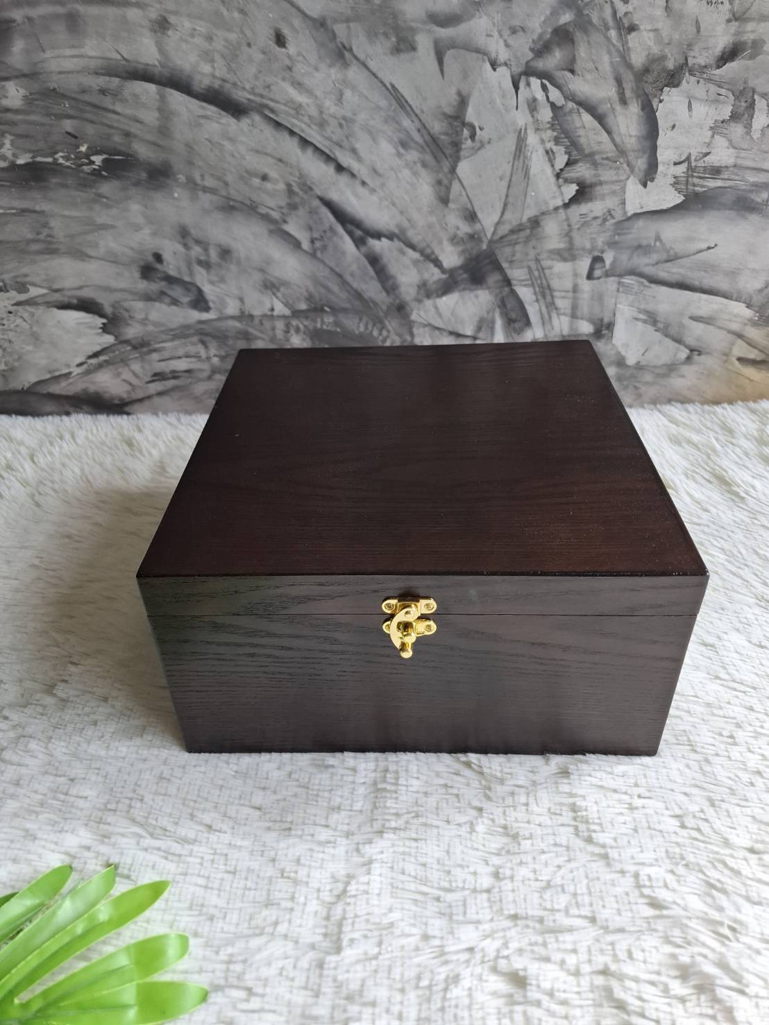 กล่องไม้ฝาล็อค สีวอลนัท