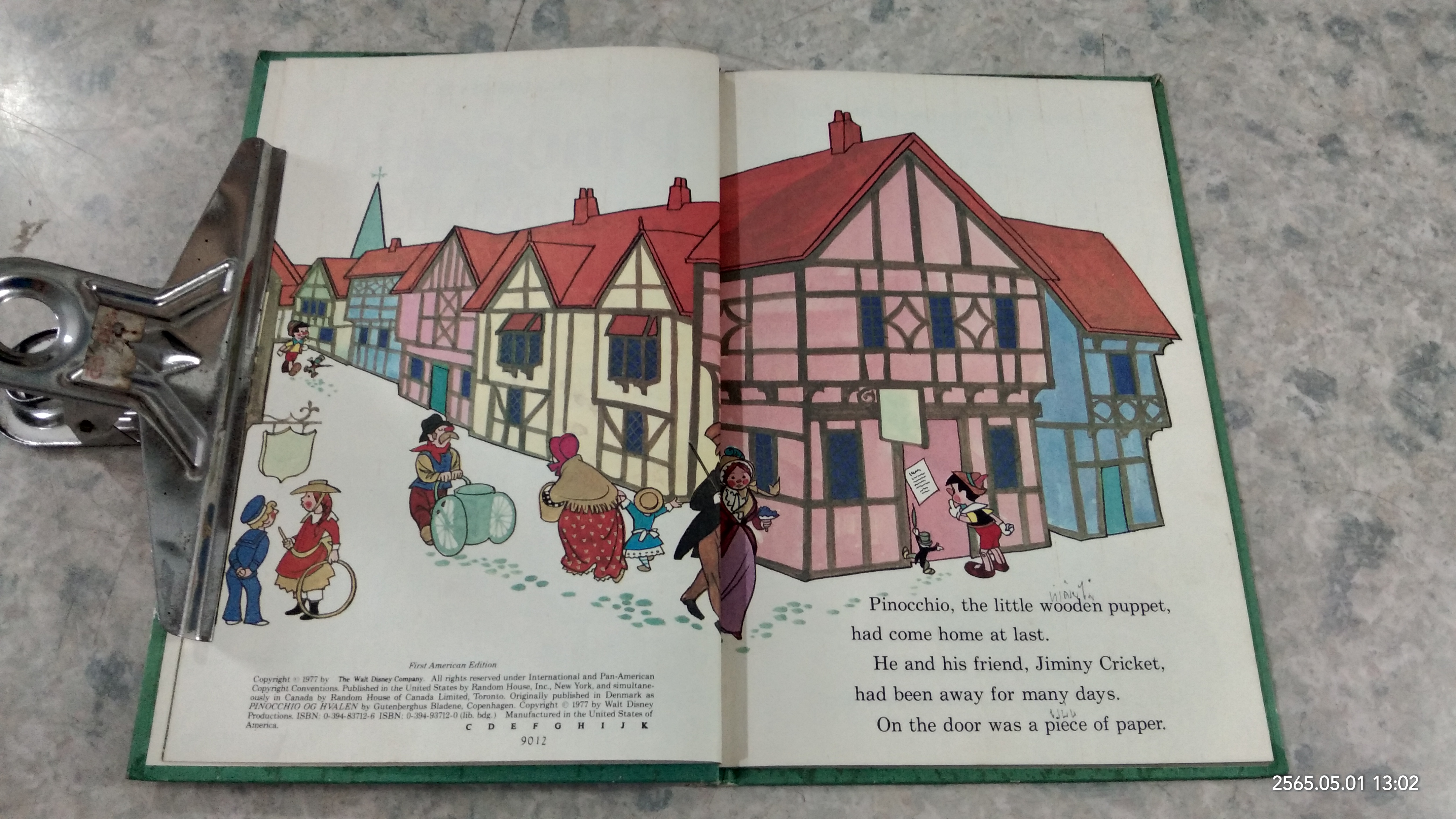 WALT DISNEY PRODUCTIONS : Pinocchio and the Wnale