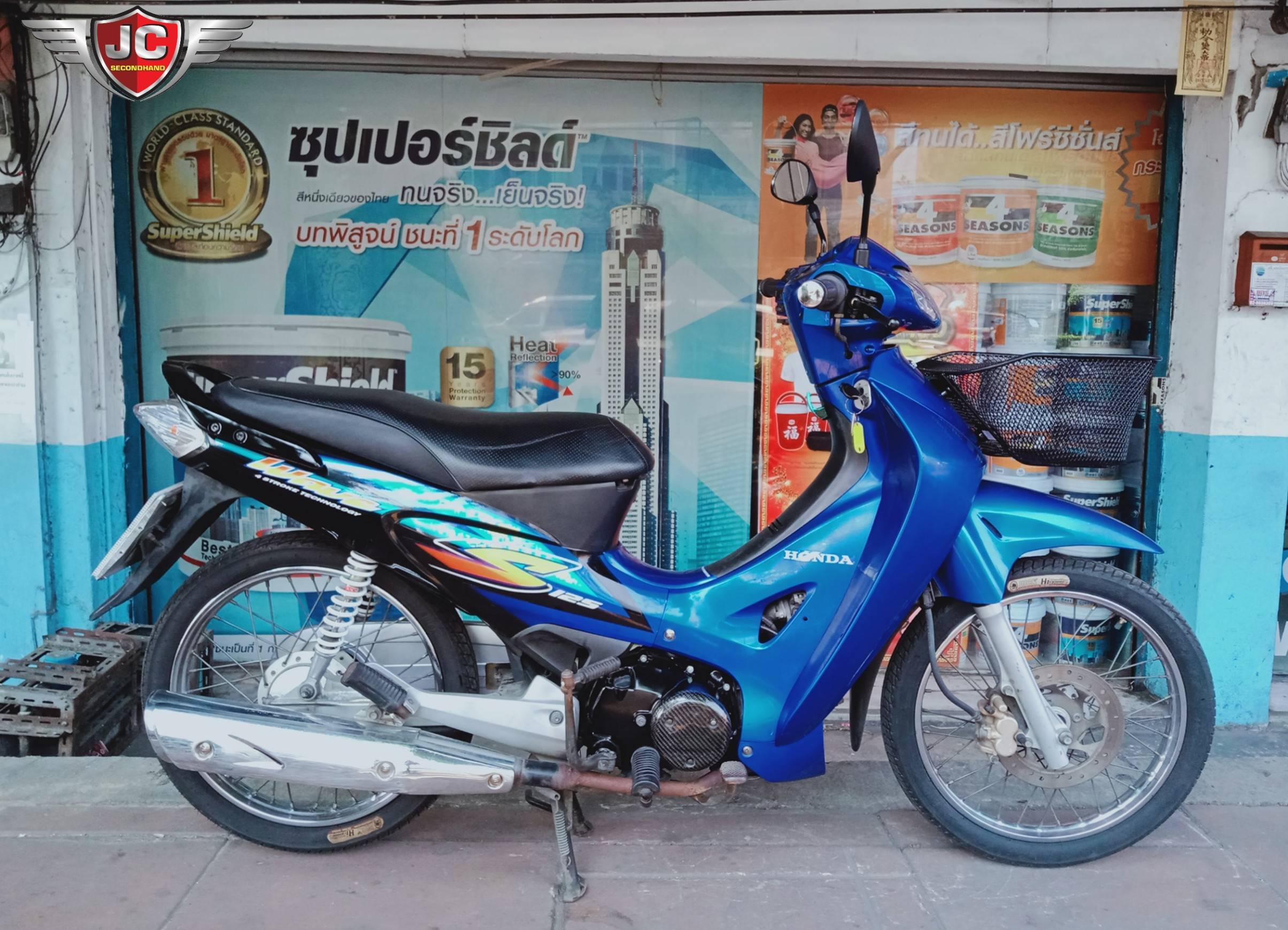 รถบ้านแท้มือเดียว กระแสนิยมสุด รุ่นนี้ที่ถามหากันมากสุดๆ HONDA WAVE 125S จดปลายปี 47 "สตาร์ทมือ+กุญแจใหญ่+ไมล์ดิจิตอล" ตรงตาม Concept สภาพนี้เรียกว่าหายากมากคะ เครื่องดีเดิมจัด เงียบกริ๊บ