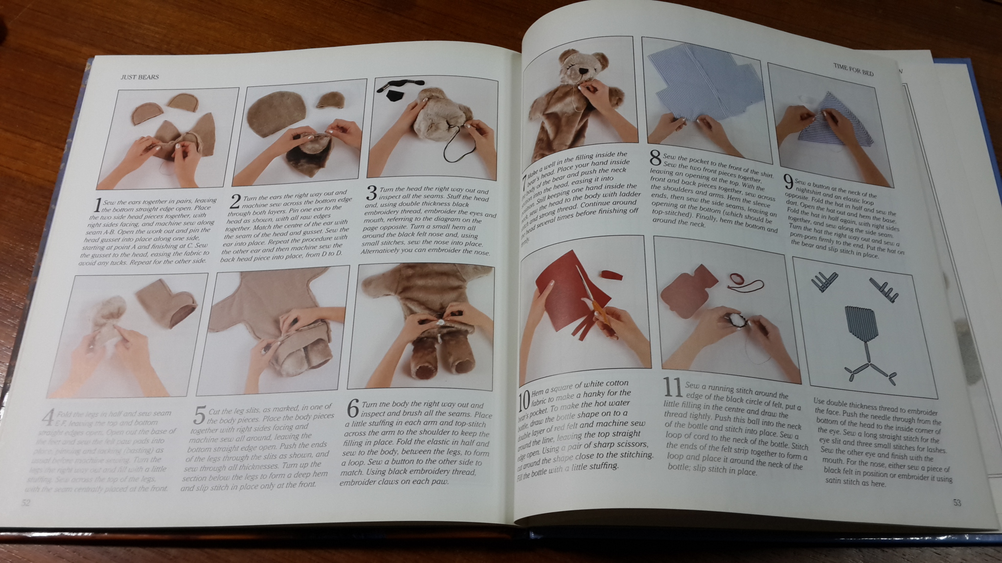 JUST BEARS / SUE QUINN