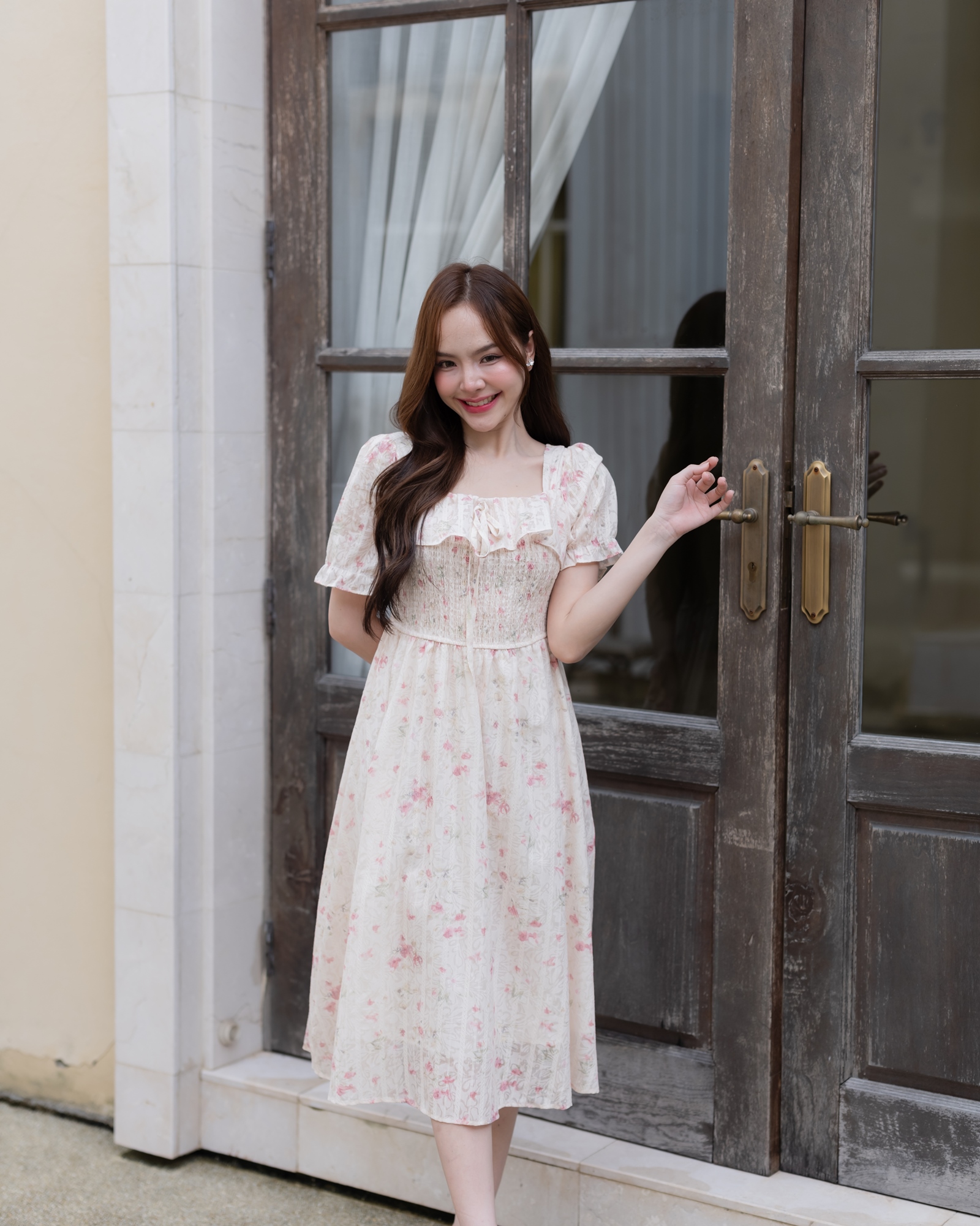 Florence Vintage Dress : ลายดอกไม้สีชมพู