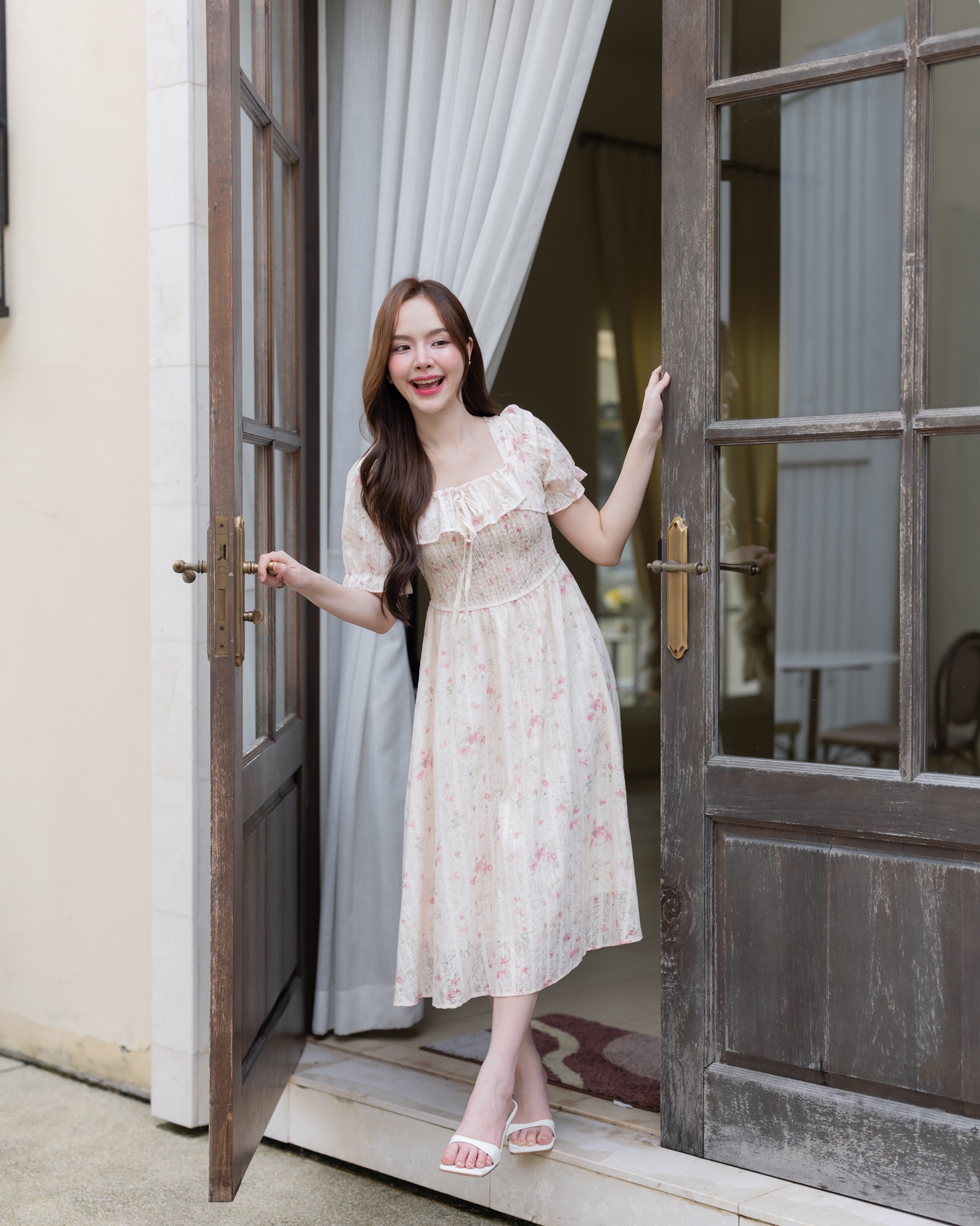 Florence Vintage Dress : ลายดอกไม้สีชมพู