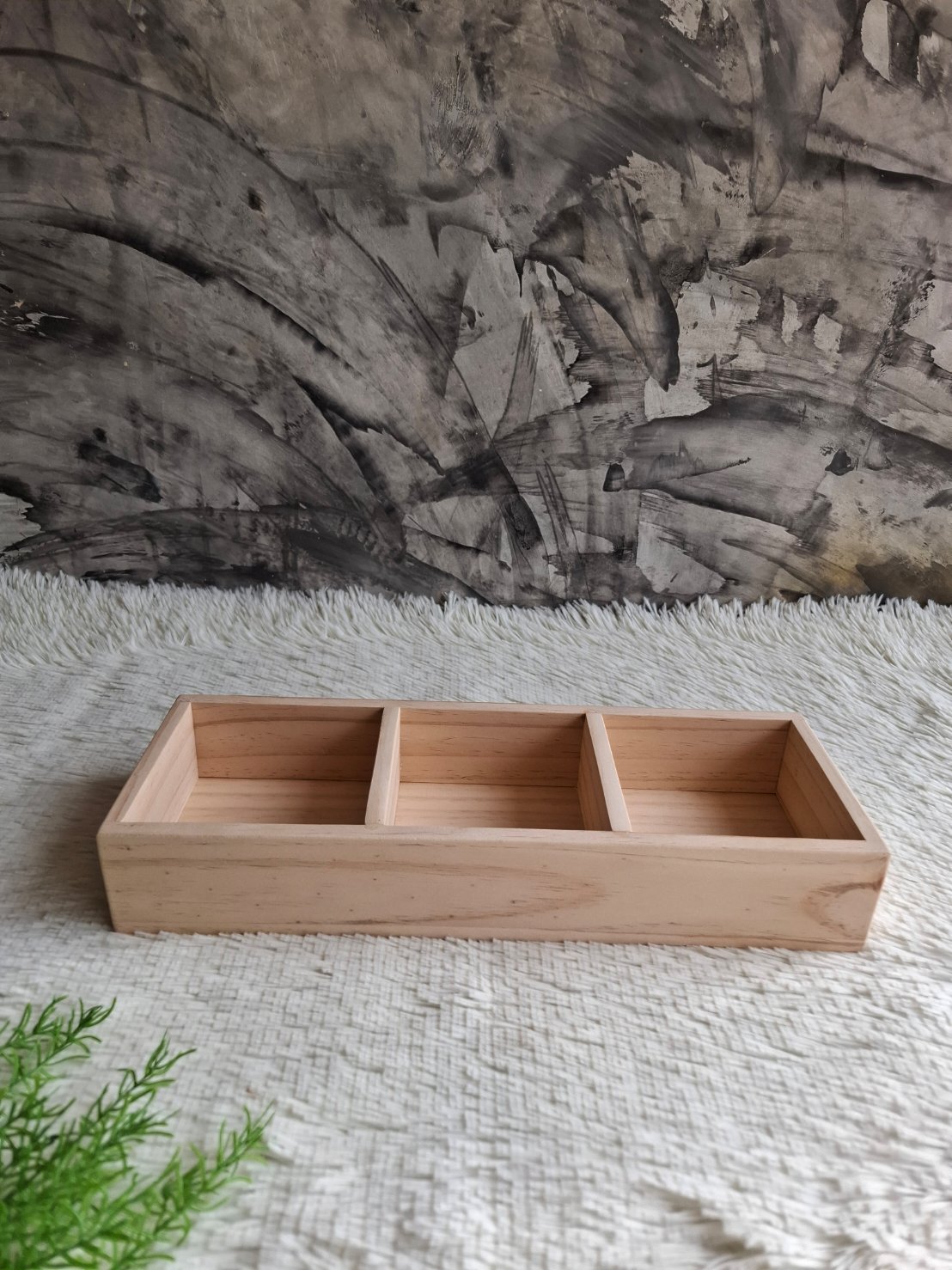 ถาดไม้สนแบ่งช่อง