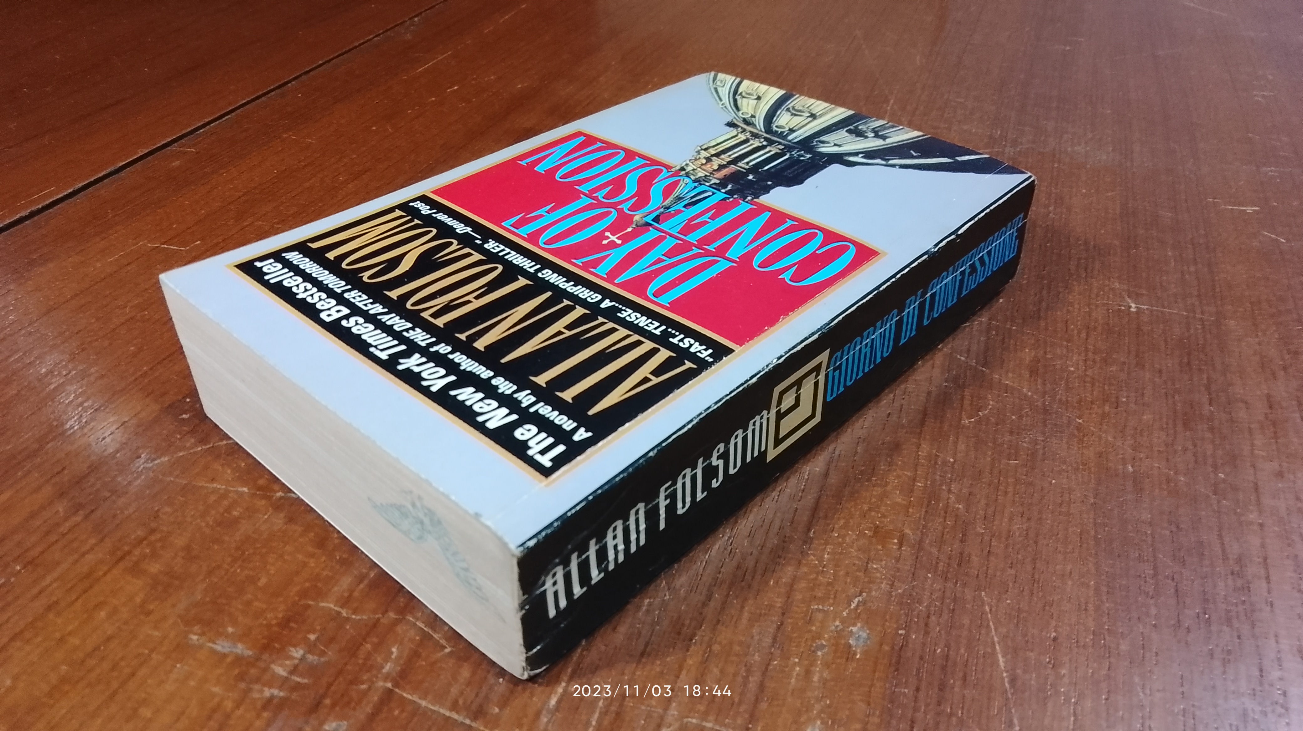 นรกวาติกัน / สุวิทย์ ขาวปลอด แปล