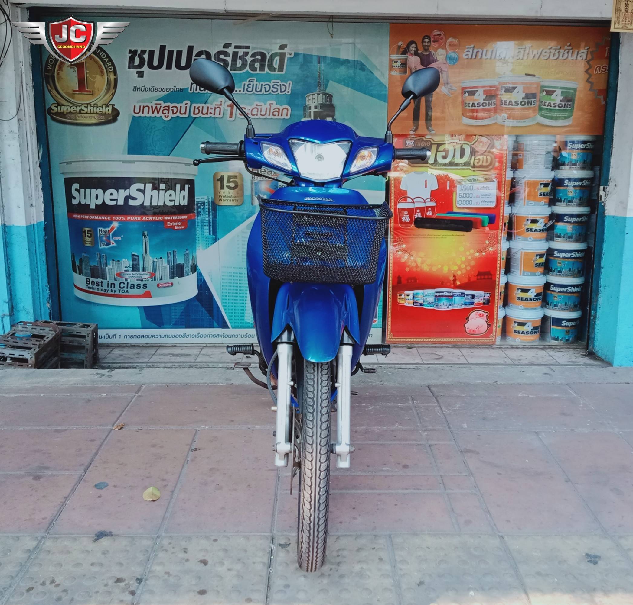 รถบ้านแท้มือเดียว กระแสนิยมสุด รุ่นนี้ที่ถามหากันมากสุดๆ HONDA WAVE 125S จดปลายปี 47 "สตาร์ทมือ+กุญแจใหญ่+ไมล์ดิจิตอล" ตรงตาม Concept สภาพนี้เรียกว่าหายากมากคะ เครื่องดีเดิมจัด เงียบกริ๊บ