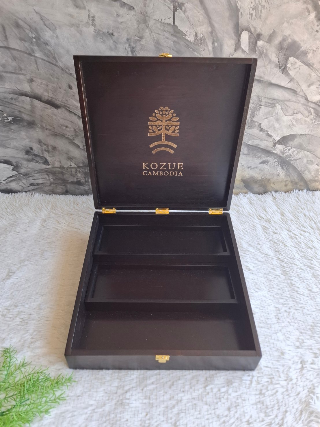 กล่องไม้ใส่อาหาร (ภายในโรงแรม)